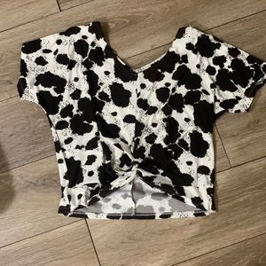 Cow print crop top from Buckle Sz med